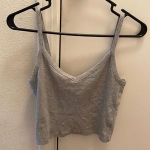 gray crop top!